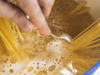 Cum ar trebui să gătiți și să răciți pasta