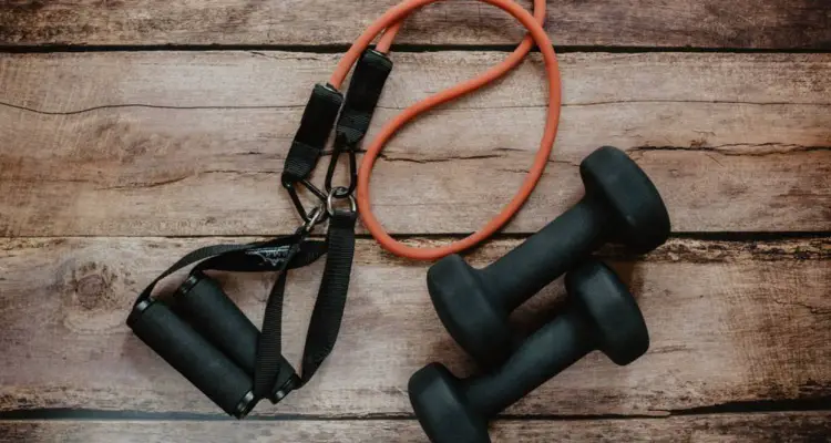 Basic Accessories that Can Not Miss in Your Training