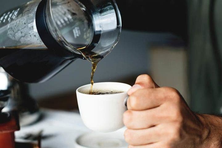 ¿Cuáles poika los efectos de la cafeína en el cuerpo?