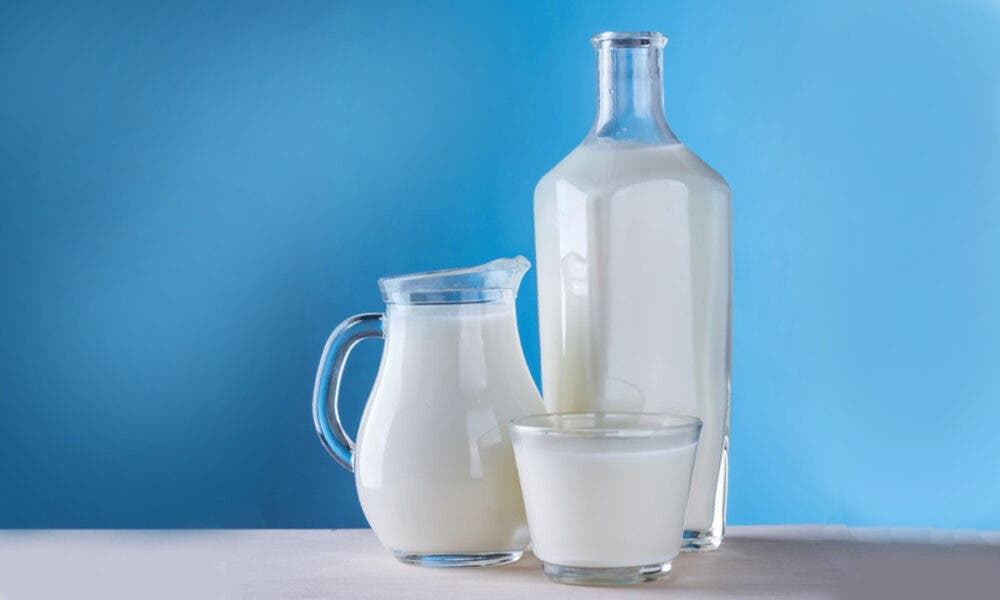 Beneficios que aporta la leche de almendras al incluirla en la dieta