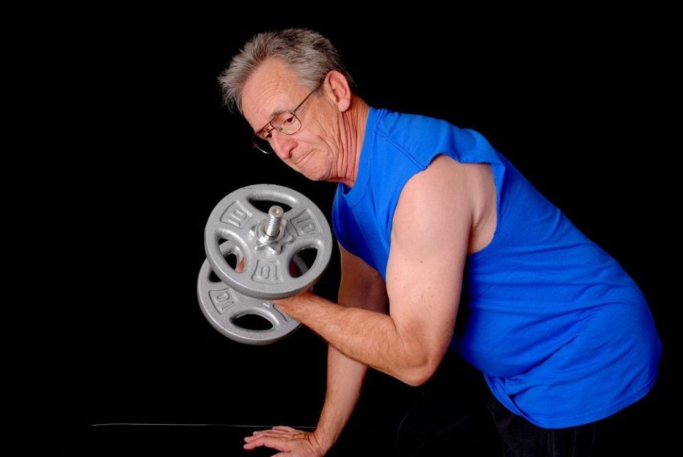 ejercicios de fuerza en personas mayores