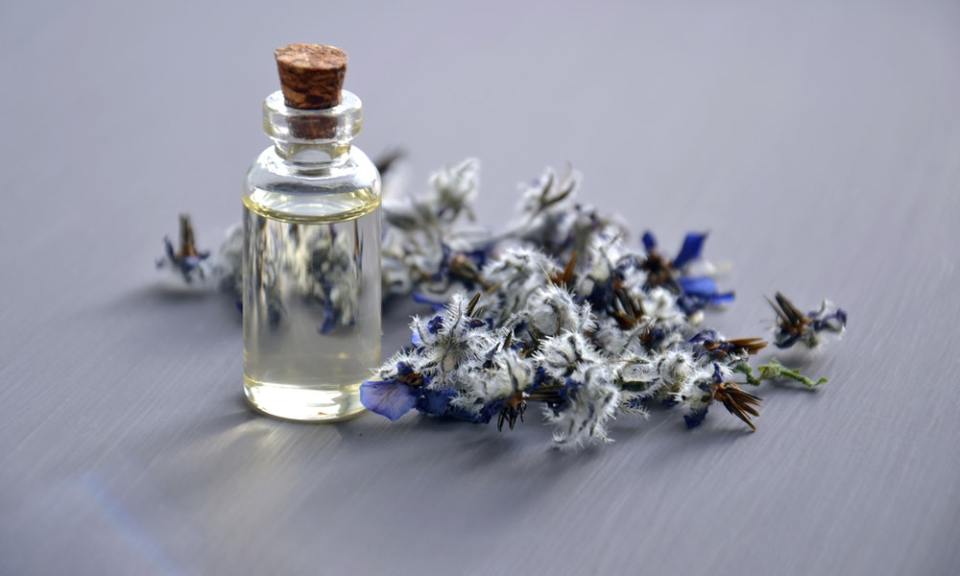 Aceite esencial para aromaterapia