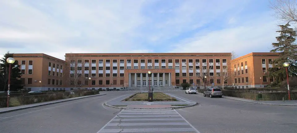 Facultad de Farmacia Universidad Complutense w Madrycie