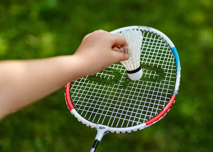 Raqueta e volante di badminton