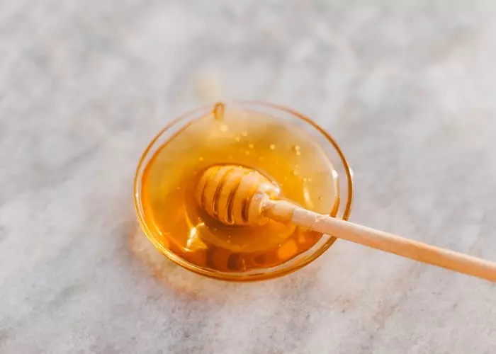 La miel está prohibida para menores de un año